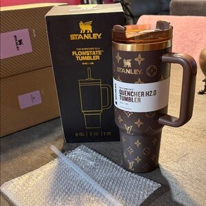 Stanley Quencher H2.0 Tumbler in Dark Brown